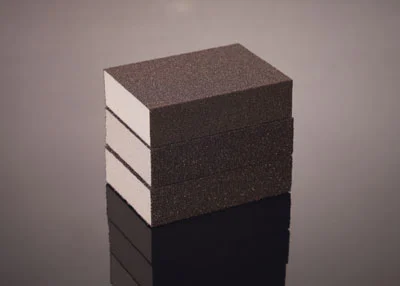 Abgewinkelter Schleif block